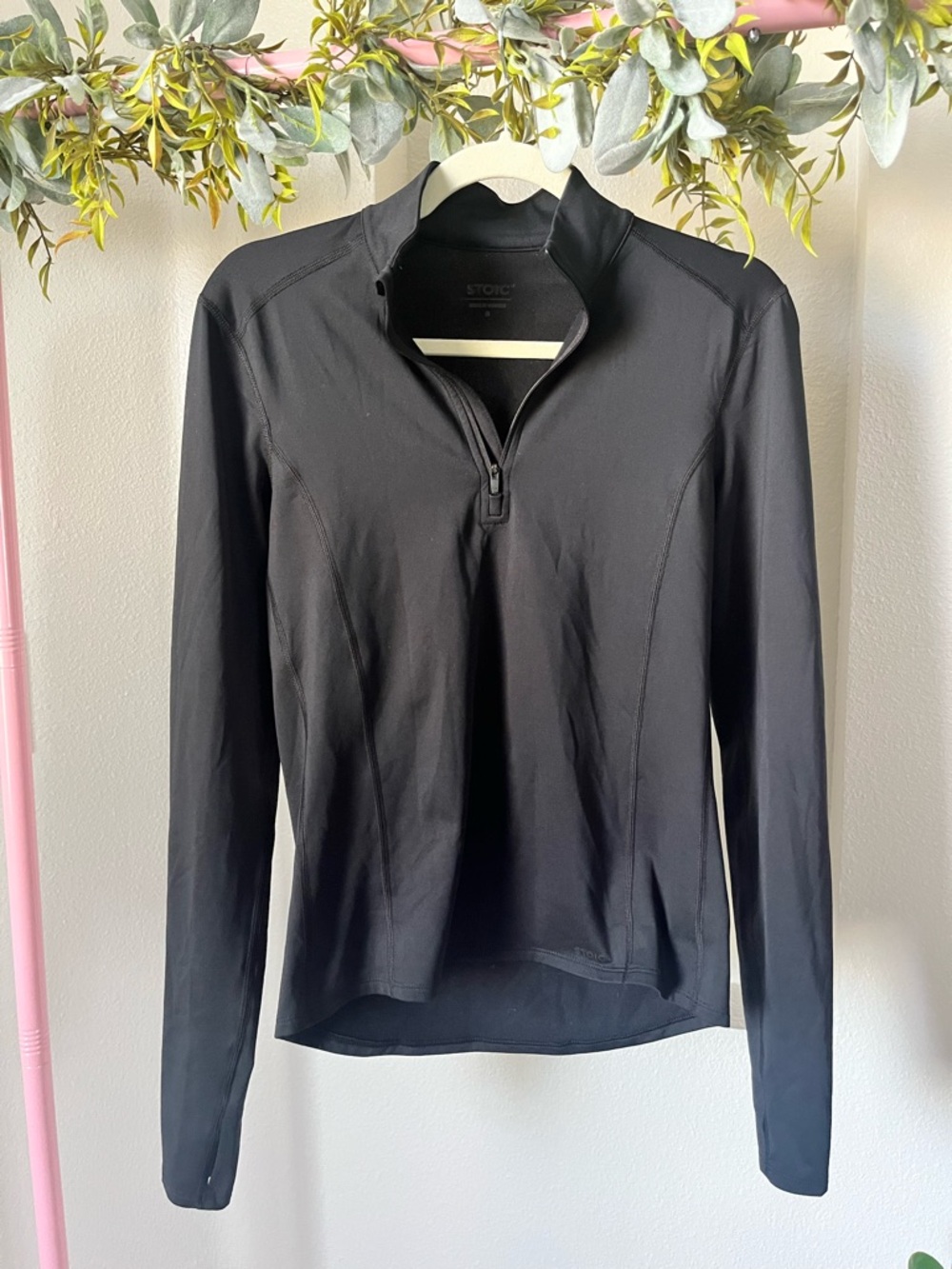 Storia Black Quarter-Zip Long Sleeve Performance Tee
